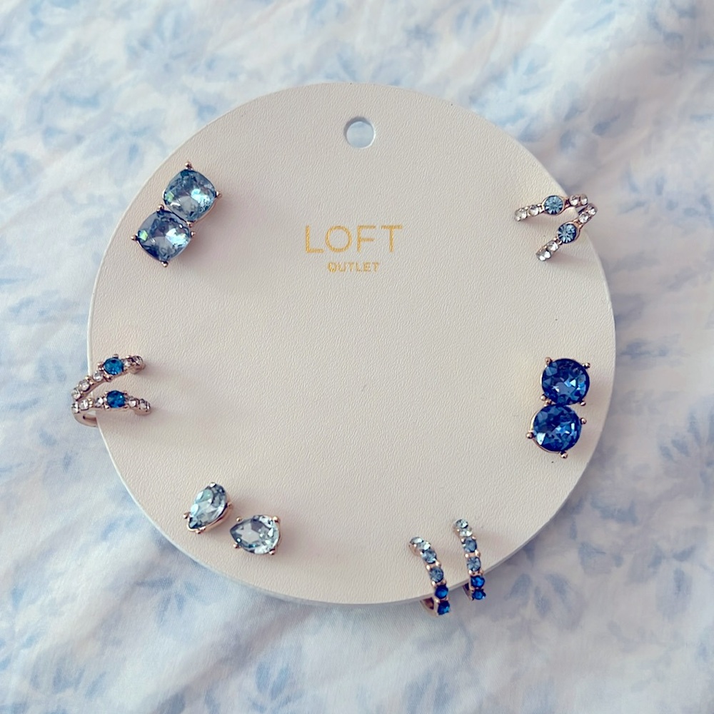 Loft earring set